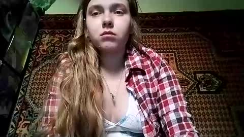 kikibang_ online show from October 27, 8:25 am