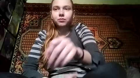 kikibang_ online show from October 20, 8:19 am