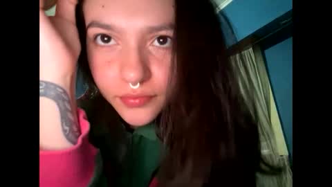 kikilove15 online show from May 20, 11:11 pm