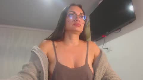 killey online show from April 12, 12:58 am