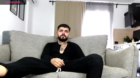 Snapshot of killianvane chatting on September 12, 7:10 am killianvane online show from September 12, 7:10 am