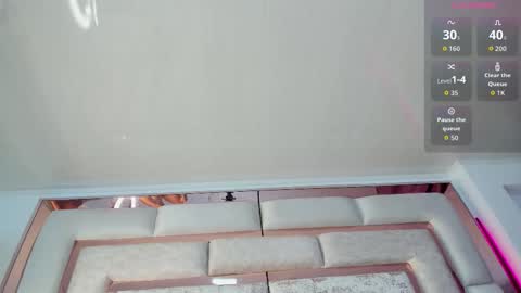 Nicole. online show from November 3, 4:57 am