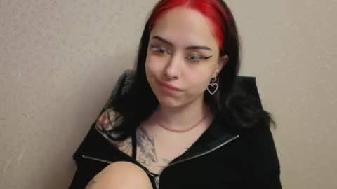 Kim online show from April 13, 9:19 pm