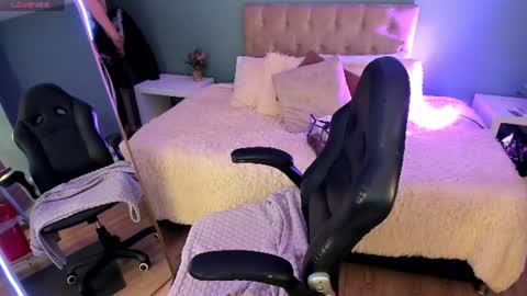 Kim Jeins666 online show from June 21, 1:06 pm