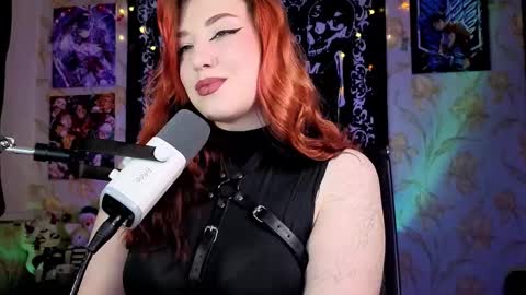 Snapshot of kim_possible1 chatting on October 24, 5:19 am Hi Im Kimberly but u can call me Kim. Turn on ur sound i love to talk and moan online show from October 24, 5:19 am
