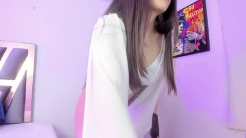 kim_tyler_ online show from May 23, 11:56 pm