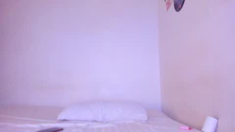 Snapshot of kimbaileys chatting on October 22, 1:31 am kim online show from October 22, 1:31 am