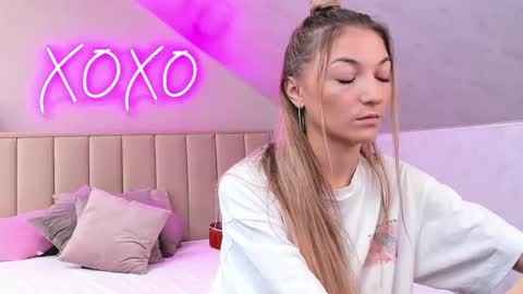 Snapshot of kimberlly_smith chatting on October 9, 2:39 am kimberlly_smith online show from October 9, 2:39 am