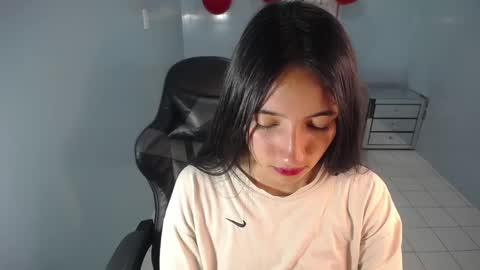 kimberly online show from February 19, 7:37 pm