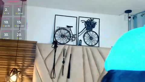 kimberlyfox_t online show from April 10, 12:43 pm