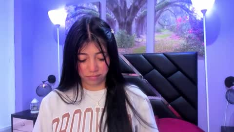 Kimberly Villalobos online show from January 13, 11:40 am