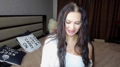 KIm online show from March 10, 1:00 pm