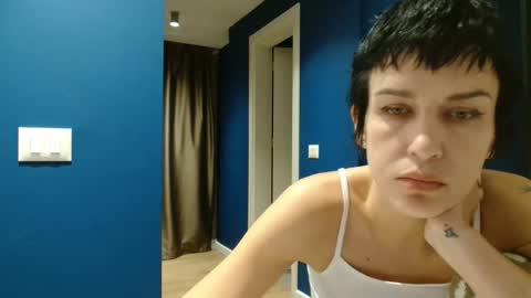 Kim  online show from January 18, 4:49 pm