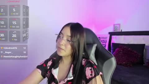 Snapshot of kimgarcez chatting on October 2, 9:57 pm kimgarcez online show from October 2, 9:57 pm