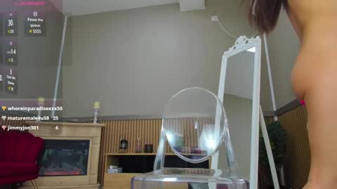 kimi_ivy online show from February 17, 8:09 am