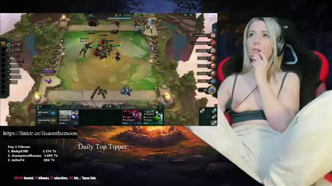 Wolfs Girl online show from February 12, 10:15 pm