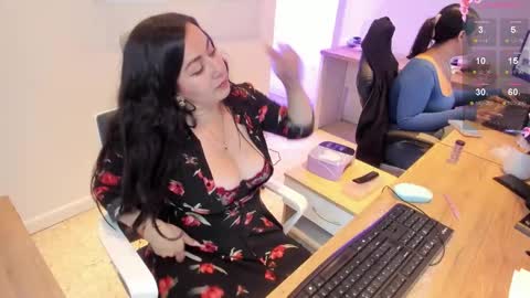 Camila online show from January 6, 5:28 pm