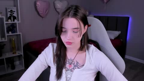 kimm wong online show from March 26, 2:50 am