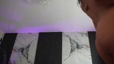 Kim online show from February 18, 1:22 pm