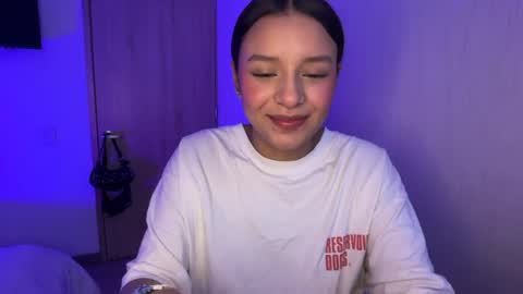kimmi online show from July 4, 10:24 pm
