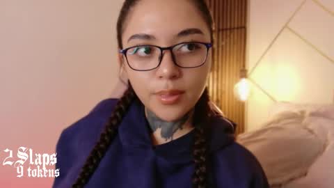     online show from February 16, 2:04 pm