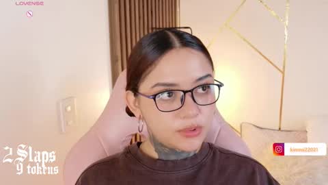     online show from February 4, 12:09 pm