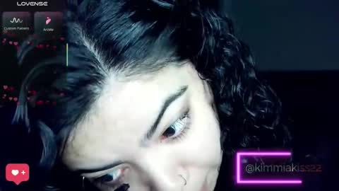 Kimmi online show from February 3, 6:56 pm