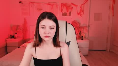  Your Kimmie  follow me  online show from November 5, 8:49 am