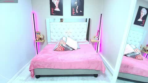 Kim online show from May 20, 1:06 pm