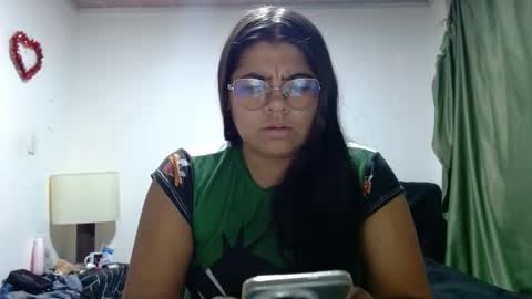 Snapshot of kimmy_kimmy_ chatting on October 3, 3:48 am Kimmy online show from October 3, 3:48 am
