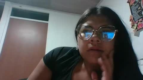 Snapshot of kimmy_kimmy_ chatting on February 24, 12:20 am Kimmy online show from February 24, 12:20 am