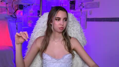 kimporins online show from March 18, 5:41 pm