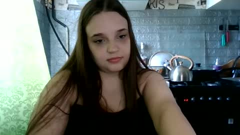 kind_emma850106 online show from July 23, 12:14 pm