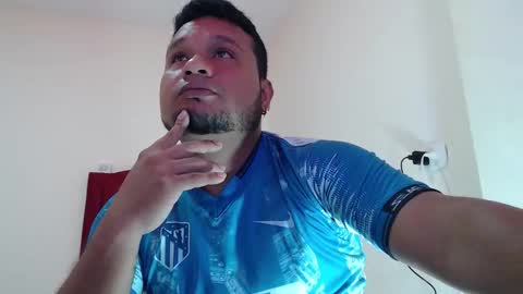 King LEO  online show from January 7, 1:16 pm