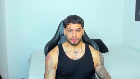 king_of_kings__ online show from January 17, 1:48 am