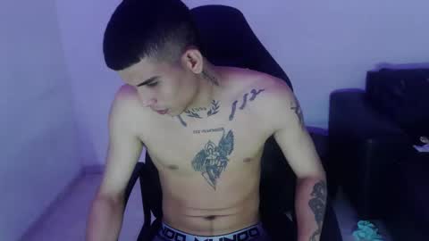 king_warlord online show from February 28, 9:02 am