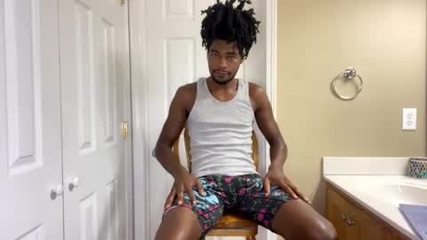 Snapshot of kingalmighty01 chatting on October 9, 2:44 pm King Almighty01 online show from October 9, 2:44 pm
