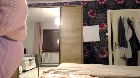 sexysexyhotwetpinkredpussy online show from February 16, 7:23 pm