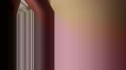 QueenAndKing online show from December 1, 3:37 am