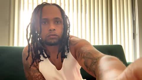 Snapshot of kingdabiggest chatting on September 27, 5:43 pm KingDaBiggest online show from September 27, 5:43 pm