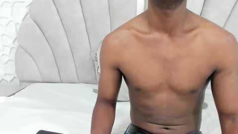 kingebony_wm online show from February 1, 7:02 pm