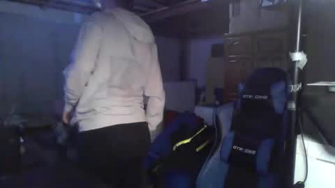 Master  King Tommy online show from March 29, 7:21 am