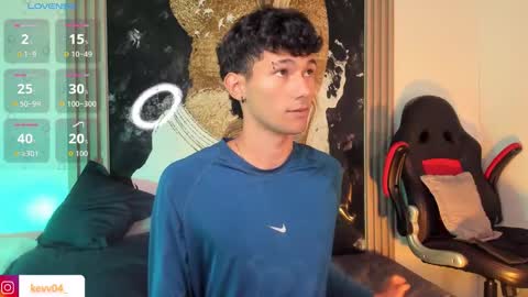  A L E X  online show from December 20, 3:46 am