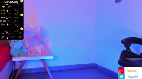  A L E X  online show from October 9, 9:53 pm