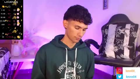  A L E X  online show from October 4, 7:39 am