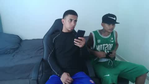 DOMINANT ALPHA KINGS online show from May 22, 8:37 pm