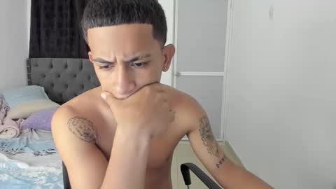 DOMINANT ALPHA KINGS online show from November 4, 4:58 am