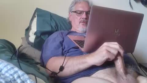 kingtongue10 online show from May 2, 1:17 pm