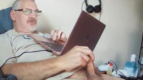 kingtongue10 online show from September 28, 2:59 pm