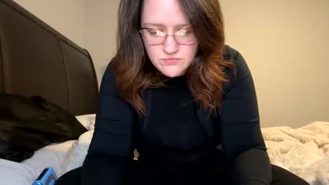 Kinkbitch online show from November 20, 11:57 pm